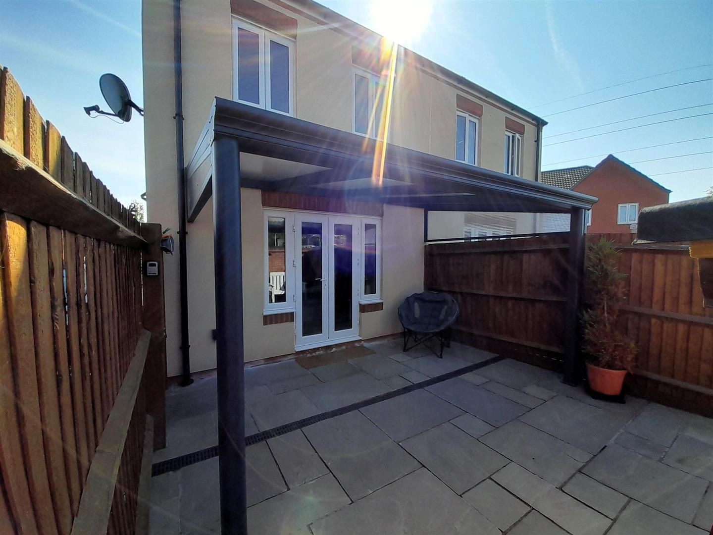 Stryd Bennett, Llanelli, SA15 4DQ